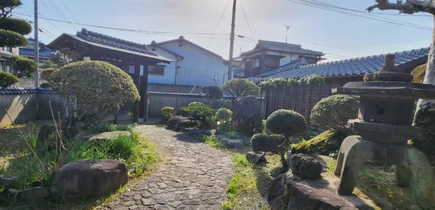 【中古一戸建て】荒尾市 本井手 2階建 ５ＳＤＫ