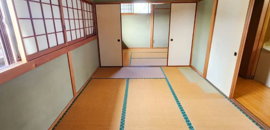 【中古一戸建て】荒尾市 本井手 2階建 ５ＳＤＫ
