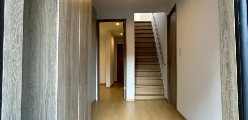 荒尾市 一部 2階建 ４ＬＤＫ 中古住宅 フルリノベーション